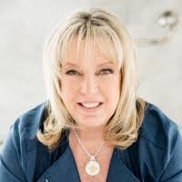 Deborah Bernat's Instagram, Twitter & Facebook