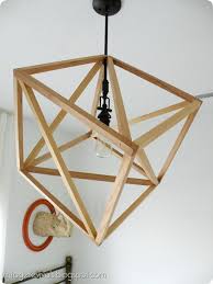 Natürlich gibt es auch deckenlampen, die zwar nicht aus holz sind, aber zumindest so aussehen. Lampen Selbermachen 25 Diy Lampenideen Zum Nachbasteln