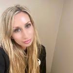 Ashley Naffziger's Instagram, Twitter & Facebook