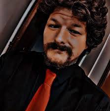 Shawn Tomlin's Instagram, Twitter & Facebook