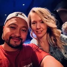 I HATE eating out with people who give waiters a hard time.