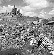 Hiroshima And Nagasaki Photos From The Ruins 1945 Ideias De Fotos Nagasaki Hiroshima