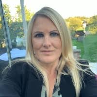 300+ "Dellar" profiles