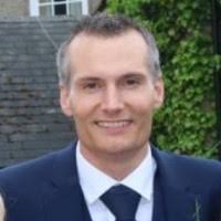 300+ perfiles de «Elwick»