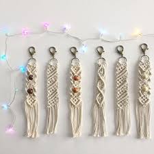Porte Cle Fait Main En Macrame Macrame Tuto Macrame Points De Macrame