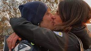 Последние твиты от valentino rossi (@valeyellow46). Rossi S Girlfriend On Abuse In The Paddock It Isn T Easy To Work With People Who Touch Your Backside Marca