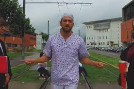 Salut moi c est sabane adjara je souhaite connaître mon résultat du recrutement direct aide soignante de la fonction pup. Chu De Toulouse Des Soignants Parodient Un Clip D Orelsan