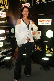 Beauty Galore HD : Isha Talwar At IIFA Utsavam Press Meet