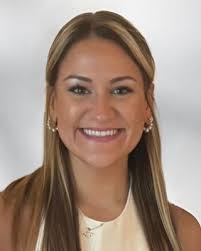 Alexandra Abraham's Instagram, Twitter & Facebook