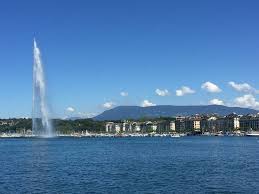 Located in the heart of geneva, the 'jet d'eau' is the emblem of the city of geneva and main tourist attraction. A Water Fountain That Dominates The Skyline Of Geneva Jet D Eau Geneva Traveller Reviews Tripadvisor