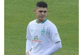 Dabei ist milot rashica aktuell noch torgefährlicher. Transfergeruchte Zieht Es Rashica Von Werder Zu Aston Villa