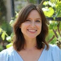 Mona Geiger's Instagram, Twitter & Facebook