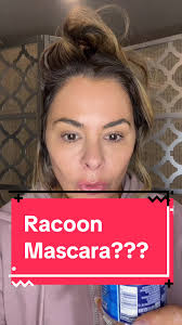 Tubing Mascara: Best Tips for Flawless Makeup Over 40