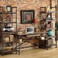Inspirées du style 'décoration retro' et du style industriel, toutes nos étagères industrielles offrent une structure rigide et robuste pour accueillir vos. Bureau A Domicile Inspirations Bureau A Domicile Bureau Maison Idmaison Maisons Rustiques Decoration Style Industriel Rustique Meubles De Chambre Rustique