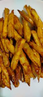 Meryenda na tyo mga ka BRGY. HUBBYBEE ngluto ako ng "Kamote Que" Tara  mgtimpla n kyo ng kape my meryenda na kain n po tyo😋