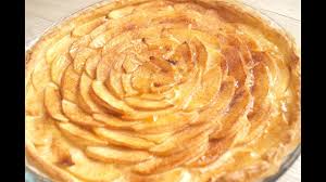 Recette tarte aux pommes pate feuilletée. Tarte Aux Pommes Base Creme Patissiere Youtube