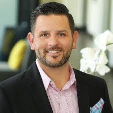 Adrie Williams's Instagram, Twitter & Facebook