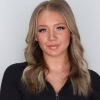 7900+ "Nicôle" profiles