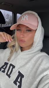 This lives in my head rent free, The irish are takin overrr 🇮🇪  #prettygirls #simmerdown #getwidit #blonde #blueeyes #fyp  #fyppppppppppppppppppppppp #fypシ゚viral #irishtiktok #adanola  #femmesoftiktok ...