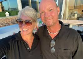 Experienced server and bartender introduction