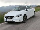 VOLVO-V40