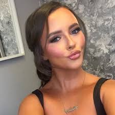 Megan Janes's Instagram, Twitter & Facebook