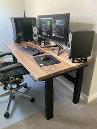 A standing desk converter is a device that rests on top of your desk and raises your workstation up and down so you the rising tide of standing desk risers over the last few years has flooded the market with options. Diy Desk Ideas Reddit Novocom Top