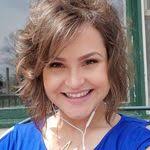 Vanessa Mears's Instagram, Twitter & Facebook