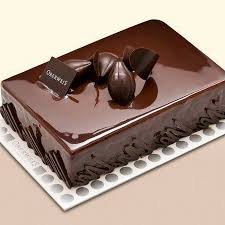 Pin By Adri Chou On Food Drinks Chocolate Desserts Birthday Cake Chocolate