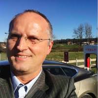 100+ perfiles de «Greminger»