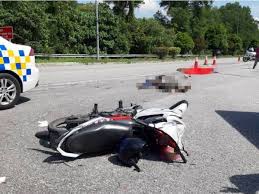 Bukankah angka kecelakaan pada pengendara motor jauh lebih besar daripada kecelakaan kereta? Kes Langgar Lari Boleh Tuntut Atau Tidak Tanya Peguam Anda