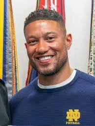 Aaron Pla's Instagram, Twitter & Facebook