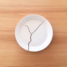 無知はお金を奪う。お気に入りのお皿が割れました。 - ひっそり暮らし