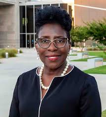 Pamela Junior Delivers Lipsey Lecture at Mississippi College