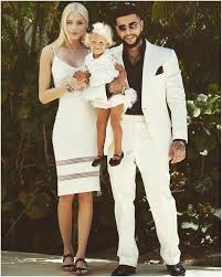 Его состояние оценивается в 5,1 миллионов. S Kakoj Fabriki Timati Timati Biografiya Foto Roditeli Lichnaya Zhizn Nacionalnost Devushka Rost Ves Slushat Pesni Onlajn 2019 Trening Oratorskoe Iskusstvo