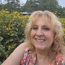 Simplistically Living added a new...