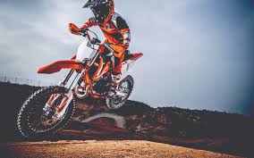 Top ktm dirt bike wallpapers for android apk download. Download Wallpapers Ktm 85 Sx 4k Extreme 2018 Bikes Flying Motorcycle Ktm Sx Rider Motocross Ktm For Desktop With Resolution 3840x2400 High Quality Hd Pictures Wallpapers