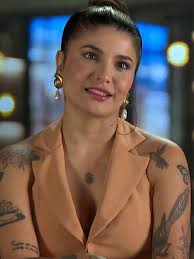 Laura y Jorge visitan la estación de Martina y se dan cuenta de lo  conocedora que es en la cocina y con sus técnicas en #MasterChefCelebrity.  Descubramos todo lo que pasa en ...