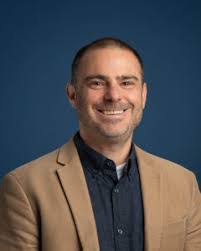 Sarah Dreier's Instagram, Twitter & Facebook