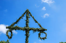 Ein geselliger sommernachmittag mit tollen menschen, spannenden vorträgen und vielen interaktiven formaten. Midsommar Malmo Stad