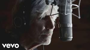Passend dazu gibt es einen tonschnippsel vom 3. Roger Waters Wait For Her Video Youtube