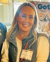 We love the B2C side of Visit Annapolis, however, today we want to give a  special goodbye to an incredible colleague! Brandi Hunter McKeating Brandi  has been the face behind our social