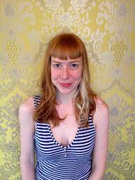 Minus The Bangs Sub Shoulder Length Just A Hint Of Platinum Copper Hair Color Shoulder Length Blonde Streak
