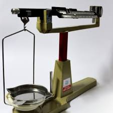 Neraca ohaus adalah salah satu alat yang digunakan untuk mengukur massa benda yang memiliki ohaus jenis ini memiliki dua lengan, yang mana lengan depan terdapat satu anting logam yang. Jual Timbangan Neraca 311 Kota Bandung Sains Alat Peraga Tokopedia