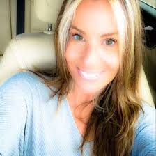 Lisa Luster's Instagram, Twitter & Facebook