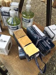 Profitez Du Week End Pour Prendre Soin De Soi Https Www Sudcorner Com 75 La Corvette Utm Conte Savon Artisanal Savon De Marseille Fabriquer Du Savon