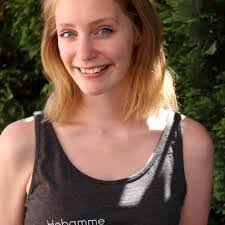 Annette Beyer's Instagram, Twitter & Facebook