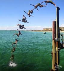 Meu este carmen,am 21 de ani, sunt masteranda in anul i la ase si.cam atat pentru ca vorba prea multa plictiseste, asa ca va las cu pozele mele. Poze Artistice