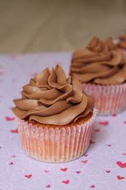 Cupcake Vanille Ganache Chocolat2 Recette Cupcake Petits Gateaux Chocolat Recette De Ganache