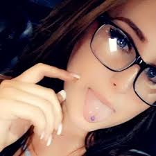 Summer Mcgrew's Instagram, Twitter & Facebook